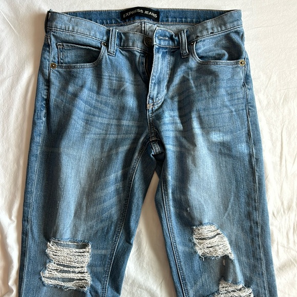 Express Denim - Express Mid-rise Girlfriend Jeans, size 2, light wash and distressed